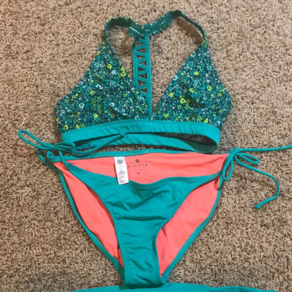 Bikini with 2 bottoms
